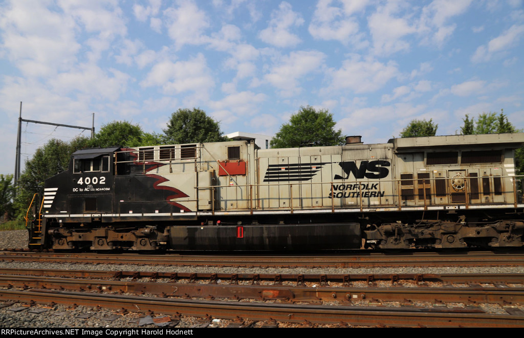 NS 4002